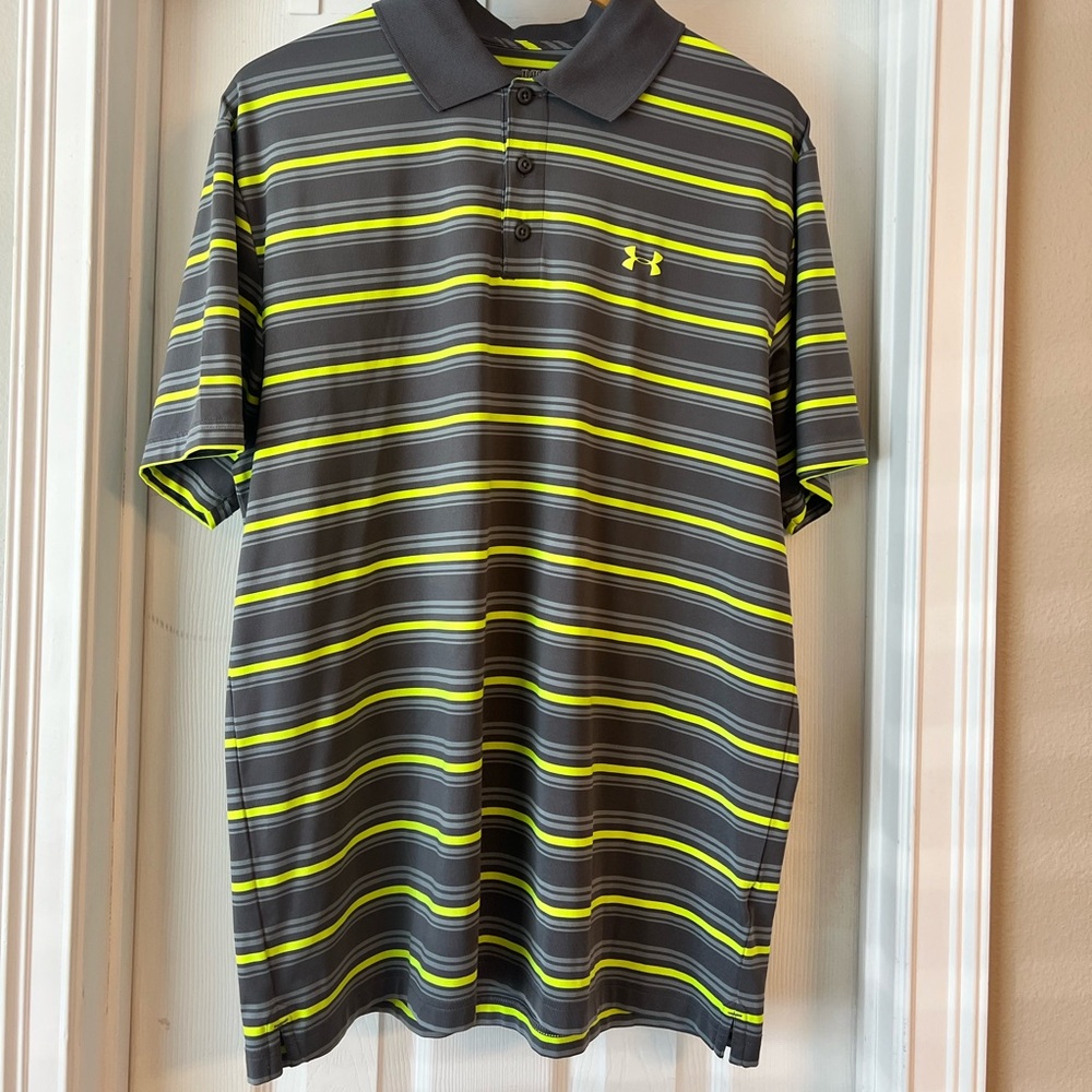 EUC- Men’s Under Armour Polo Shirt